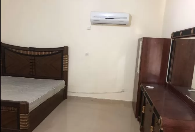 Residential Ready Property Studio U/F Apartment  for rent in Al Wakrah #15920 - 1  image 